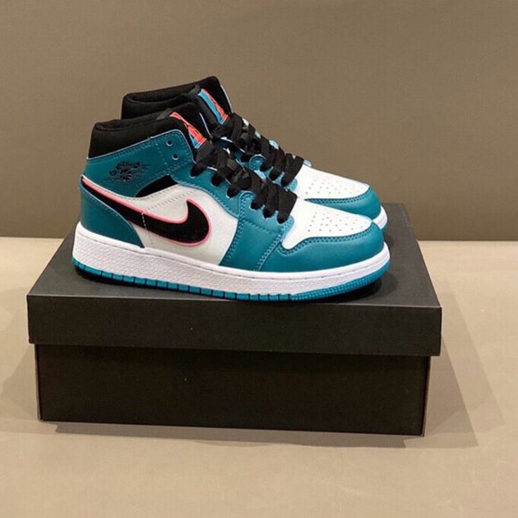 Nike Air Jordan 1 Mid South Beach main image 5